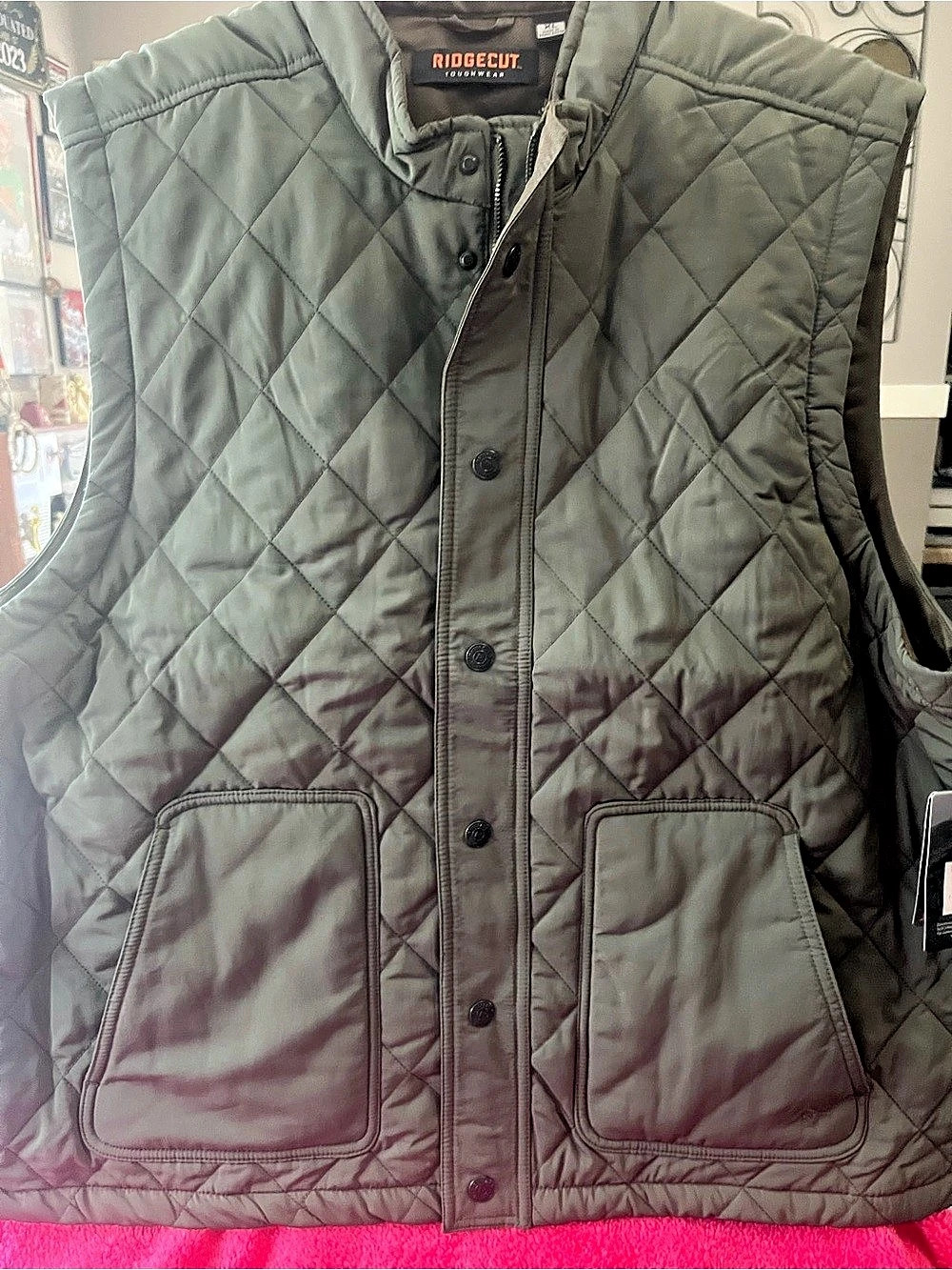 Ridgecut Quilted Vest in Green Size XL Like New